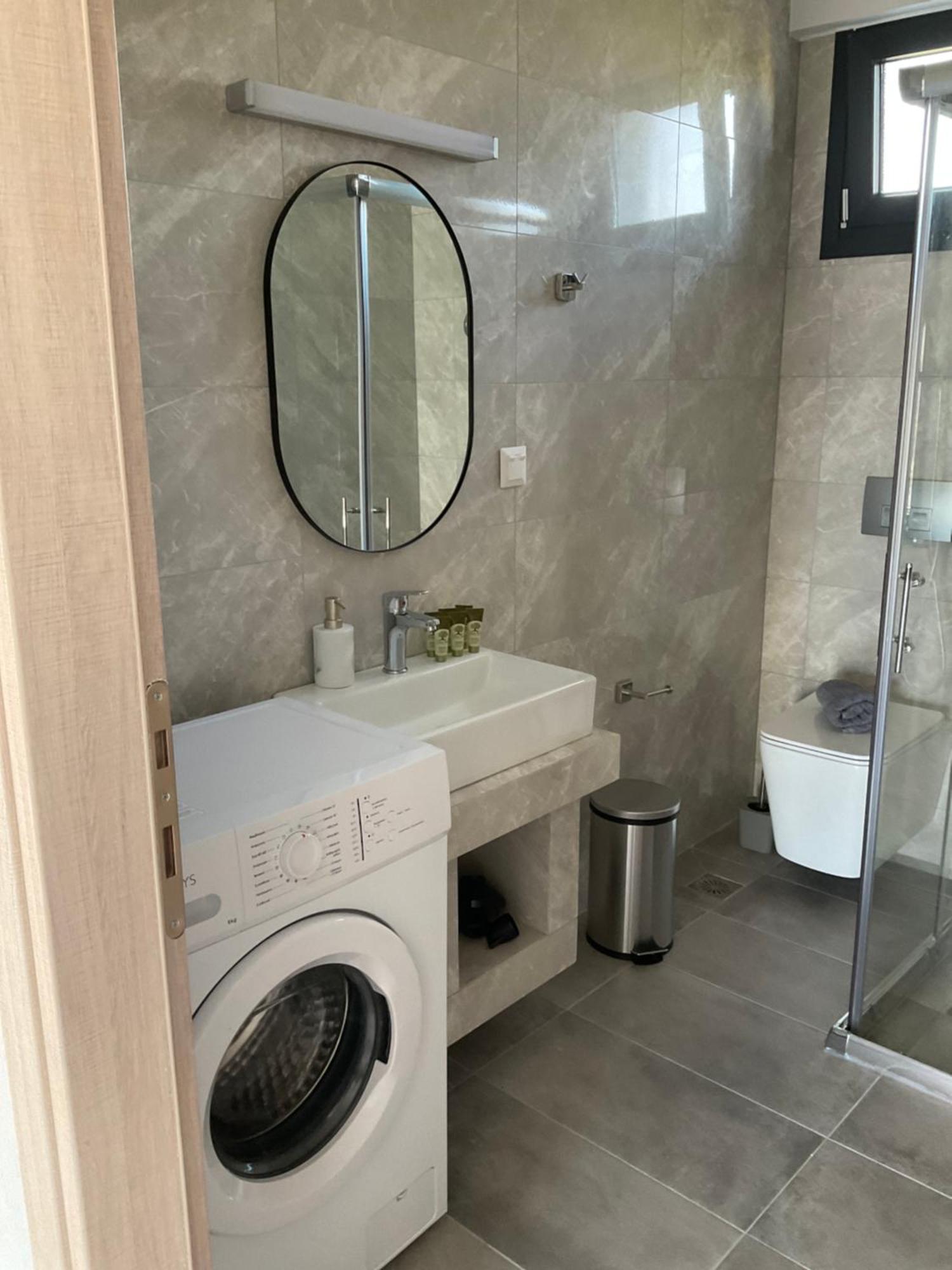 Elinor Apartments فلوغيتا المظهر الخارجي الصورة