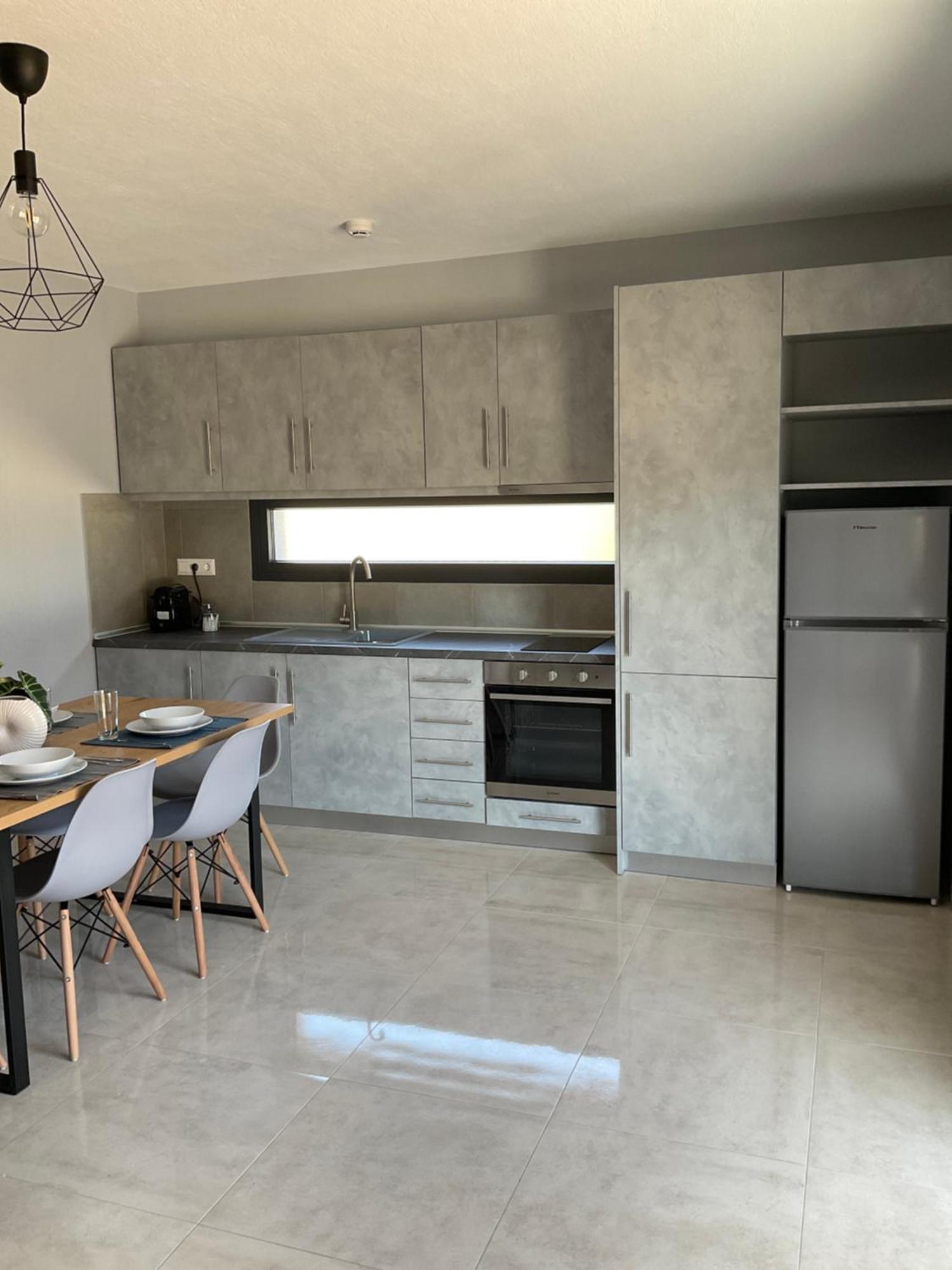 Elinor Apartments فلوغيتا المظهر الخارجي الصورة