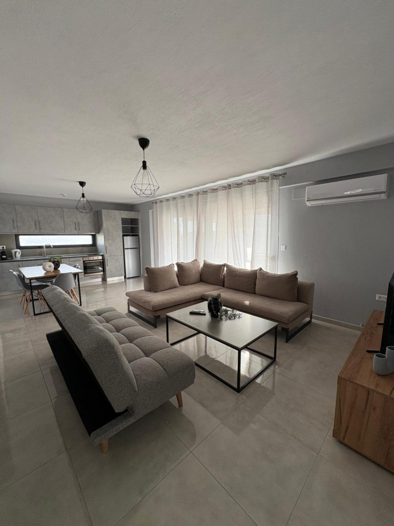Elinor Apartments فلوغيتا المظهر الخارجي الصورة