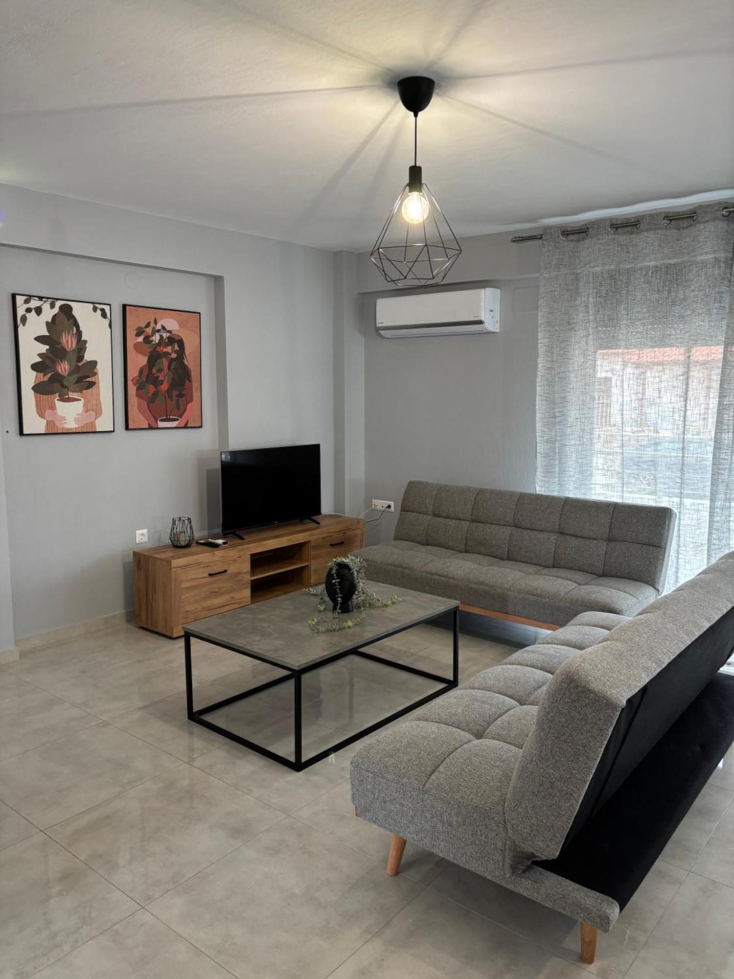 Elinor Apartments فلوغيتا المظهر الخارجي الصورة