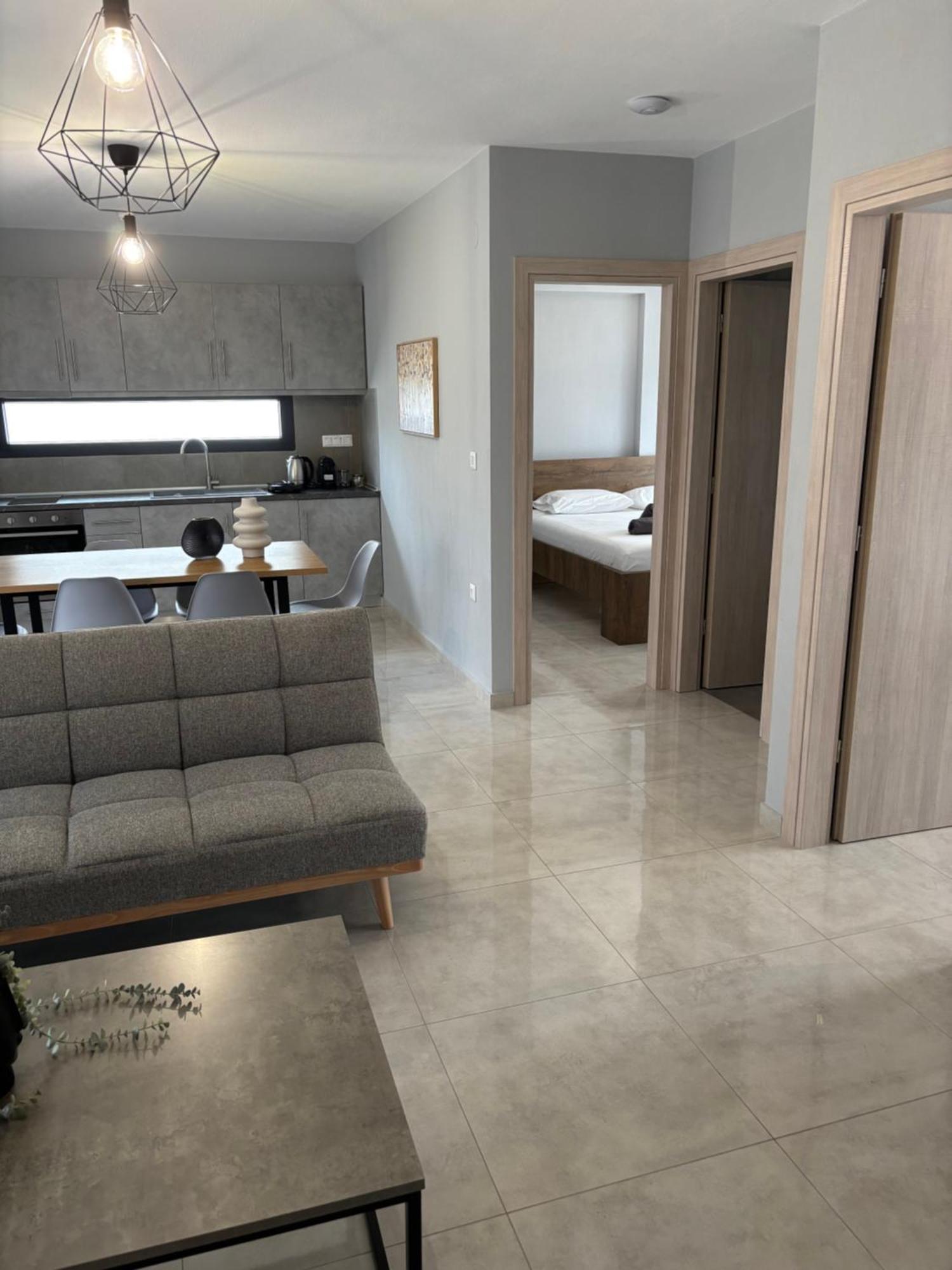Elinor Apartments فلوغيتا المظهر الخارجي الصورة