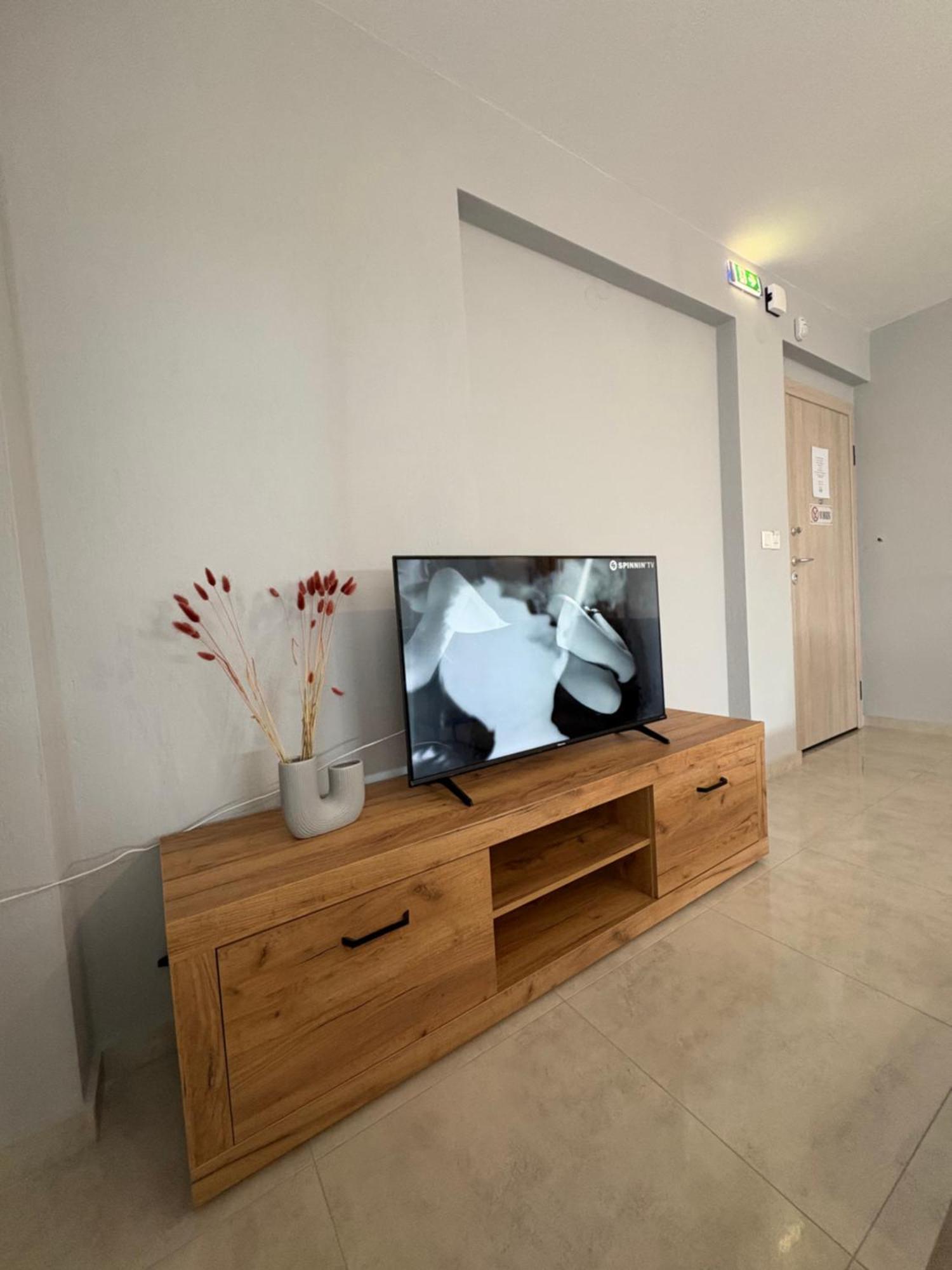 Elinor Apartments فلوغيتا المظهر الخارجي الصورة