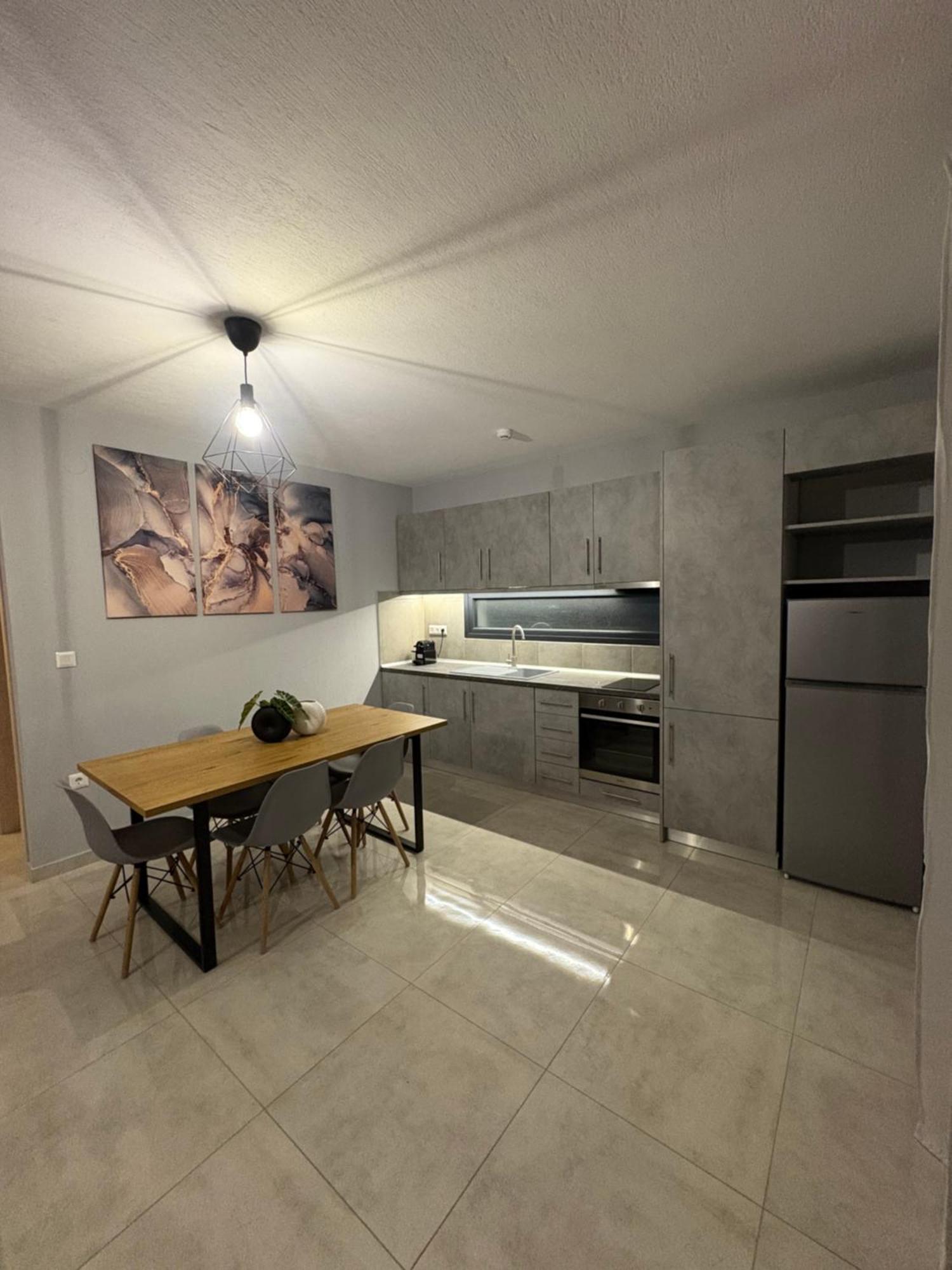 Elinor Apartments فلوغيتا المظهر الخارجي الصورة
